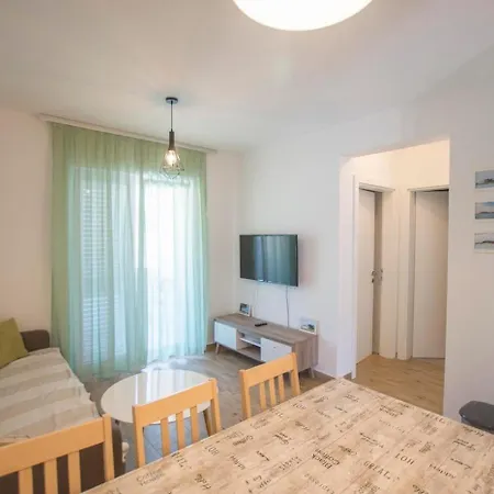 Apartment With Parking Space Pakostane, Biograd - 22446 *